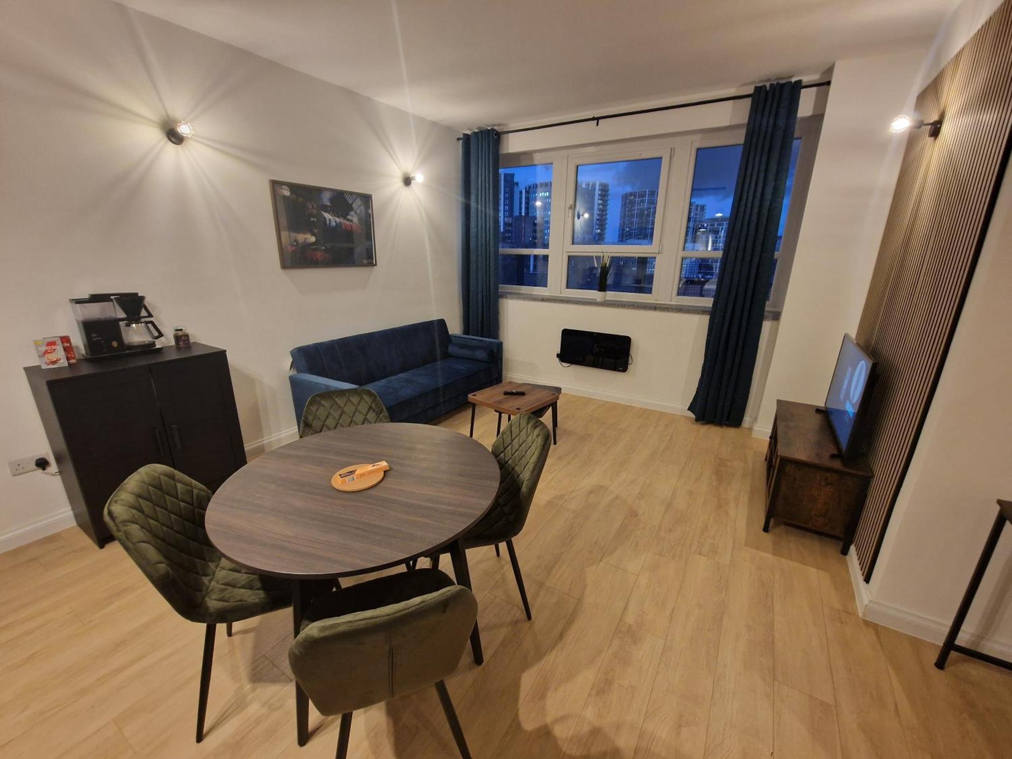 Modern 2 Bedroom 2 Bathroom Flat, Free Parking Appartamento Londra